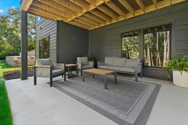 $1,699,000 | 815 North English Settlement Avenue, Rochester, WI 53105