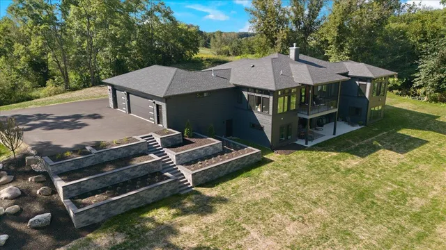 $1,699,000 | 815 North English Settlement Avenue, Rochester, WI 53105