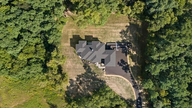 $1,699,000 | 815 North English Settlement Avenue, Rochester, WI 53105