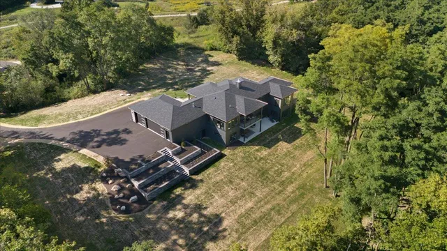$1,699,000 | 815 North English Settlement Avenue, Rochester, WI 53105