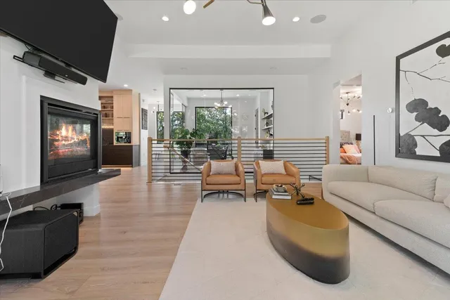 $1,699,000 | 815 North English Settlement Avenue, Rochester, WI 53105