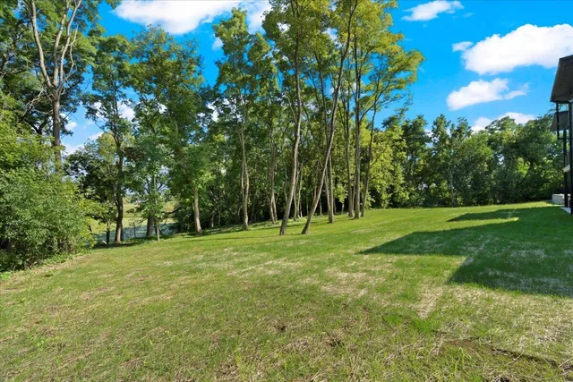 $1,699,000 | 815 North English Settlement Avenue, Rochester, WI 53105