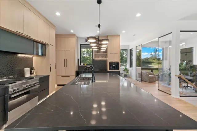 $1,699,000 | 815 North English Settlement Avenue, Rochester, WI 53105