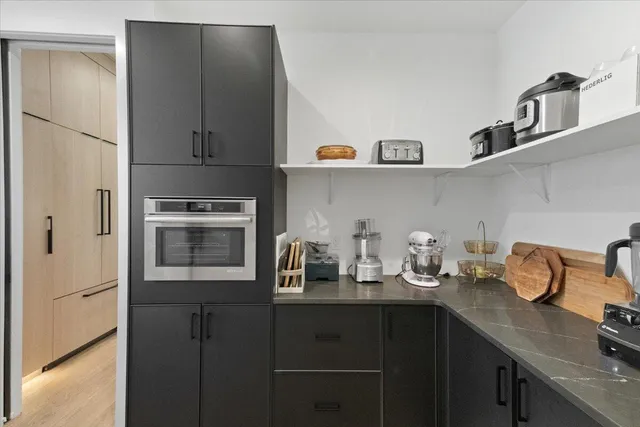 $1,699,000 | 815 North English Settlement Avenue, Rochester, WI 53105