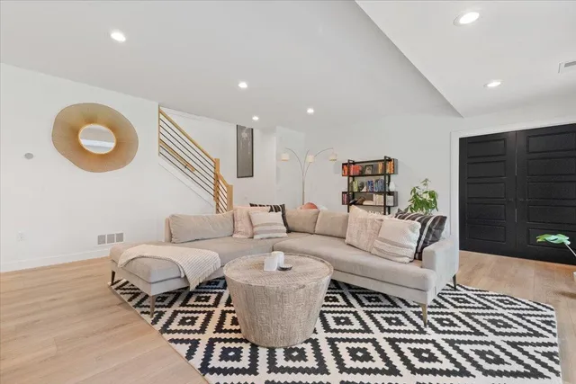 $1,699,000 | 815 North English Settlement Avenue, Rochester, WI 53105