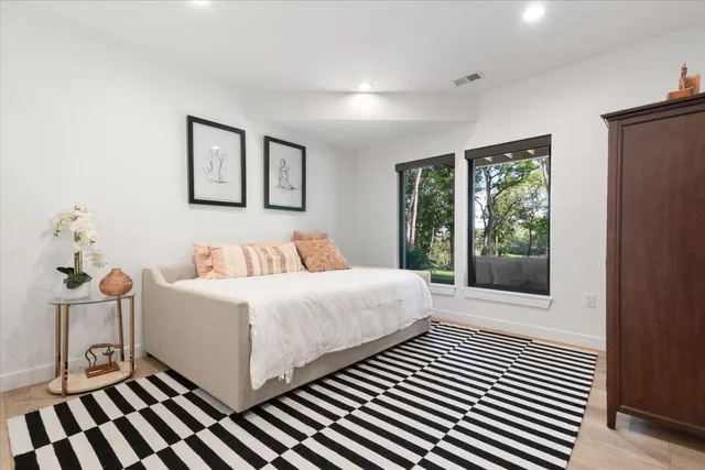 $1,699,000 | 815 North English Settlement Avenue, Rochester, WI 53105