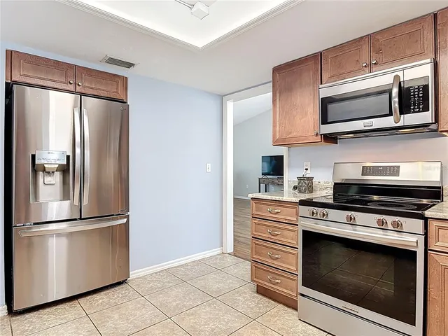 a close view of sink and tap