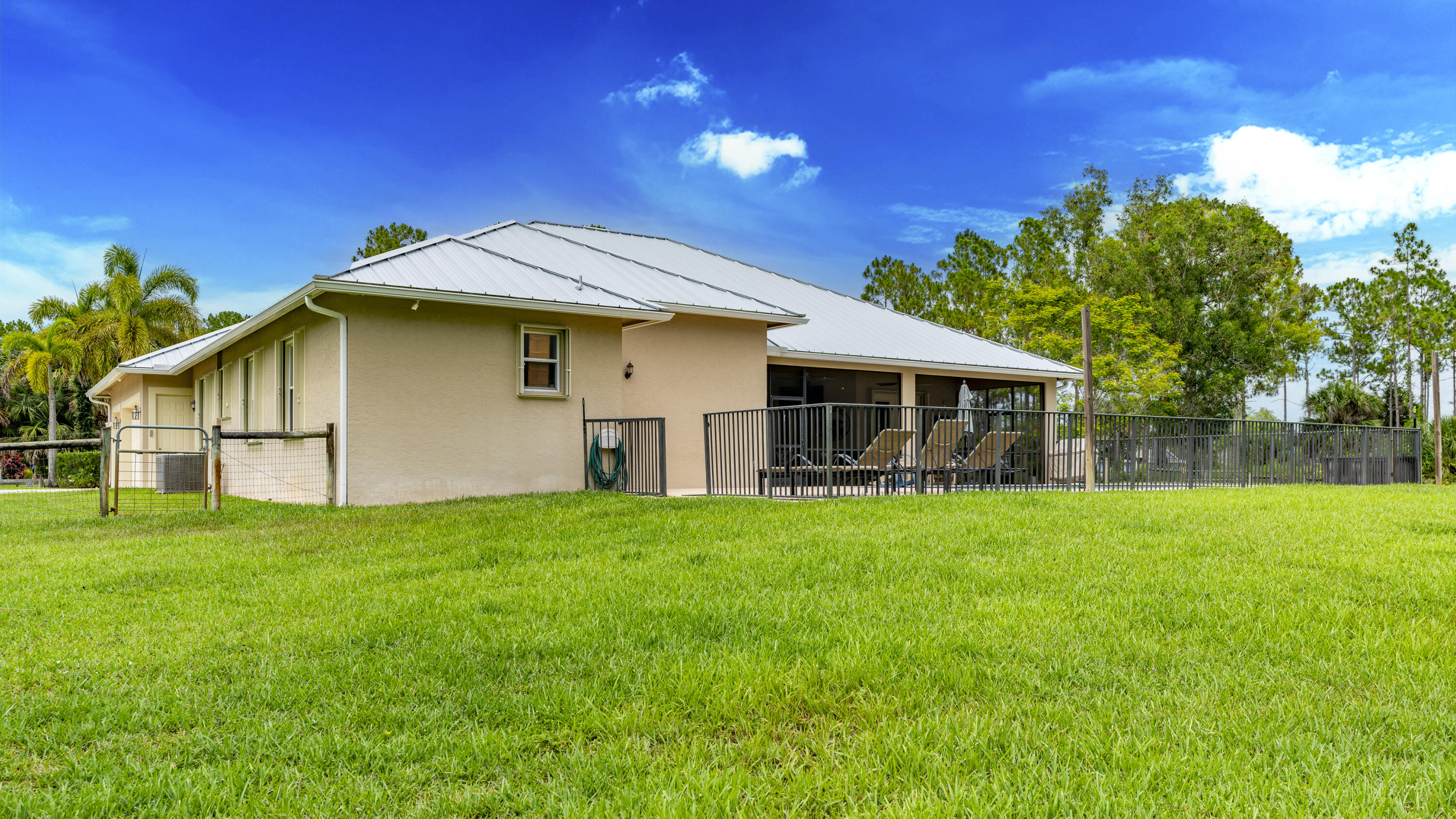 16190 63rd Road North The Acreage, FL 33470 - Photo 74 of 108 iPixx_02_2