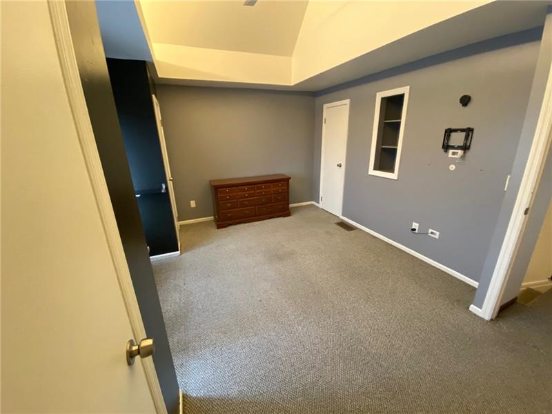 423 Edith Street Pittsburgh, PA 15211 - Photo 13 of 21 Door to Shared bath with Second Bedroom.