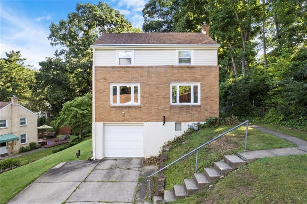118 Rockingham Road Pittsburgh, PA 15238 - Photo 1 of 31 Gallery Image 1