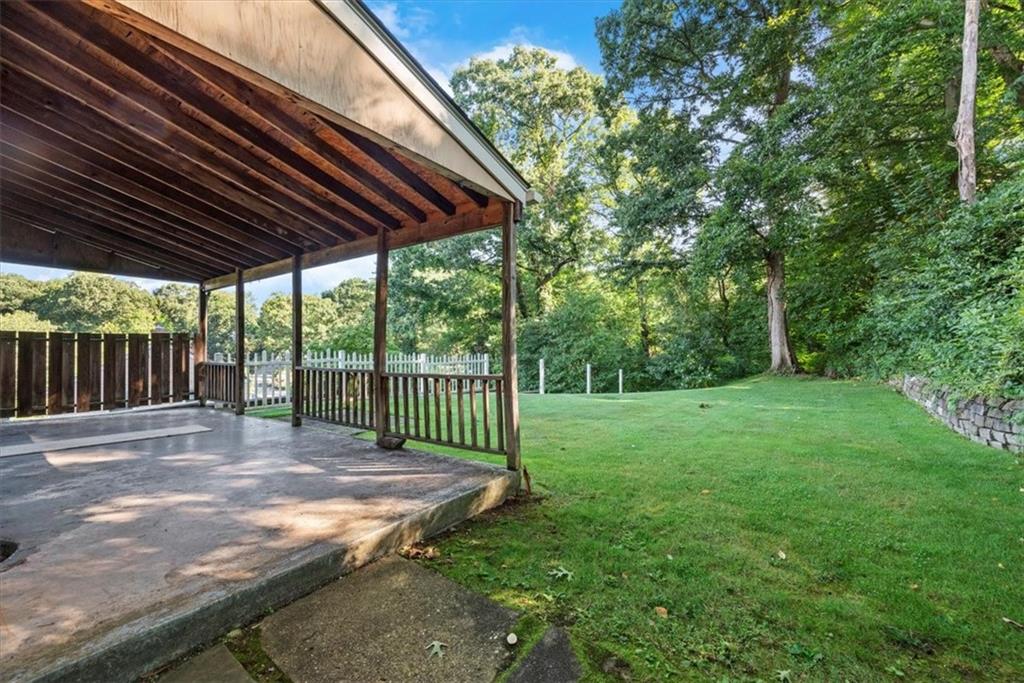 118 Rockingham Road Pittsburgh, PA 15238 - Photo 22 of 31 Gallery Image 22