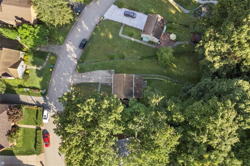 118 Rockingham Road Pittsburgh, PA 15238 - Photo 27 of 31 Gallery Image 27