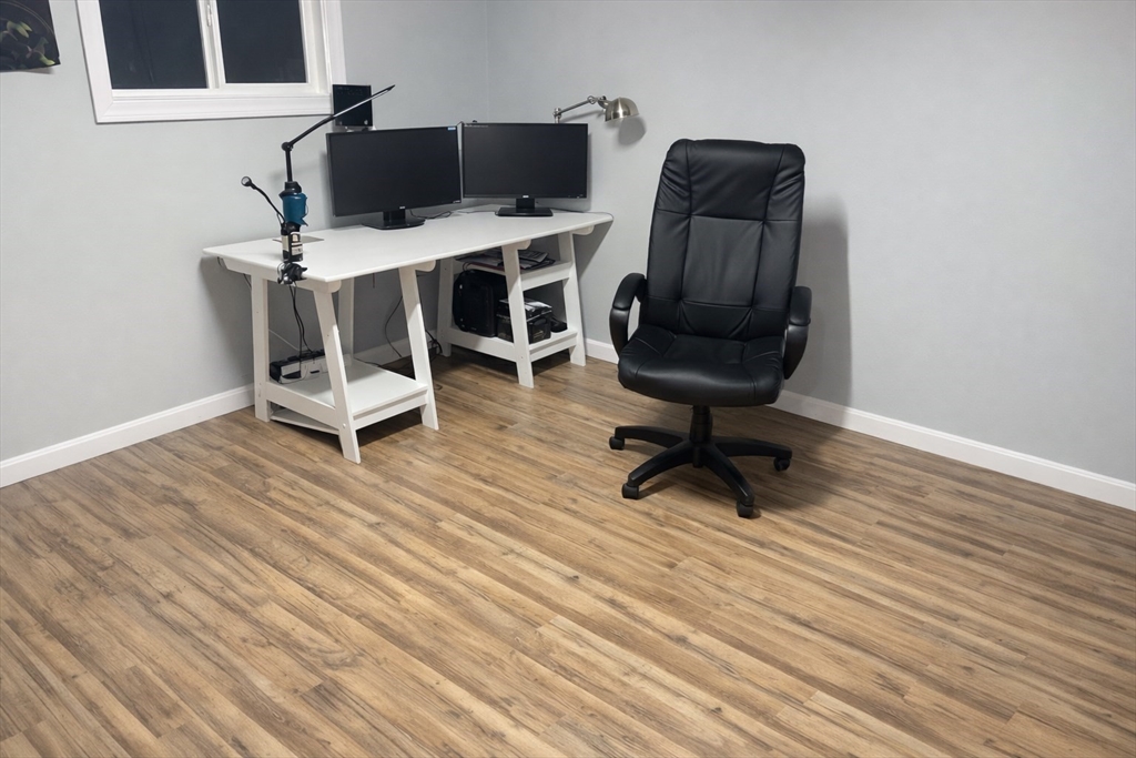 39 Mill Road Chelmsford, MA 01824 - Photo 13 of 22 a living room with furniture