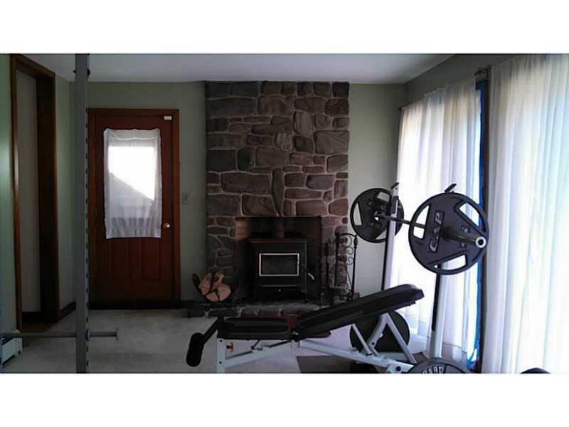 375 Bay Road Bowdoinham, ME 04008 - Photo 10 of 34 Den/Family/Great Room.