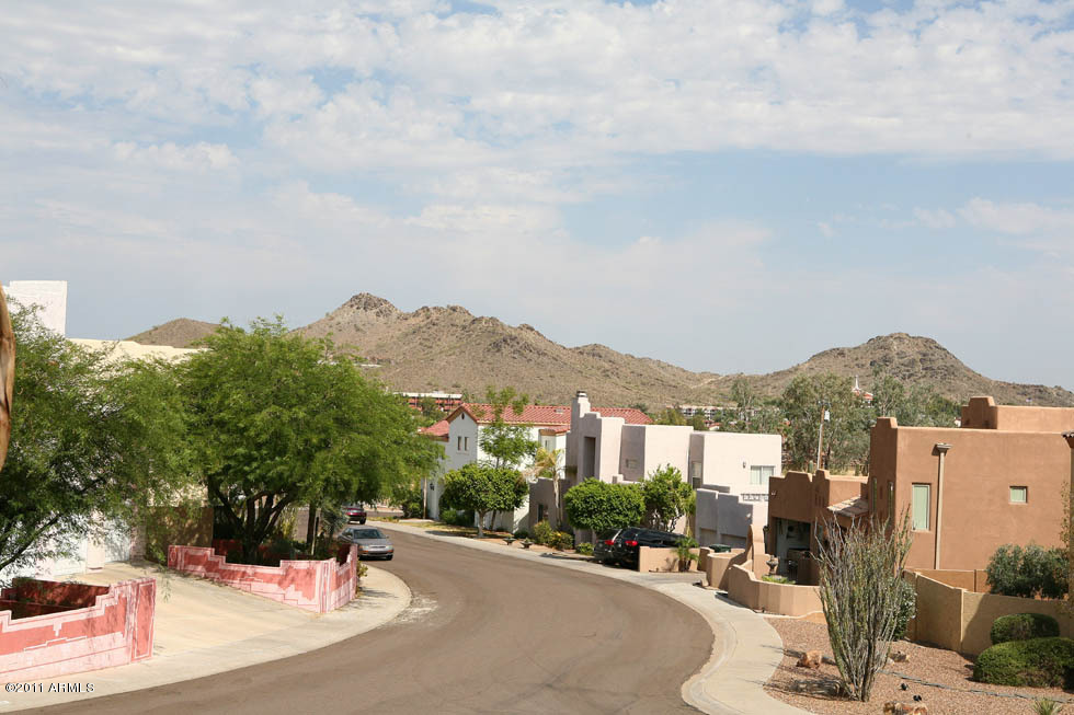 1709 East Gelding Drive Phoenix, AZ 85022 - Photo 14 of 33 4th Guest Bedroom-Balcony View