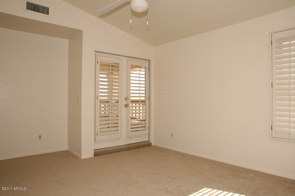 1709 East Gelding Drive Phoenix, AZ 85022 - Photo 16 of 33 4th Guest Bedroom