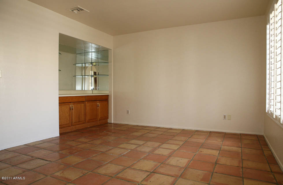 1709 East Gelding Drive Phoenix, AZ 85022 - Photo 18 of 33 Den-Home Office