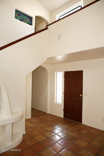 1709 East Gelding Drive Phoenix, AZ 85022 - Photo 20 of 33 Foyer