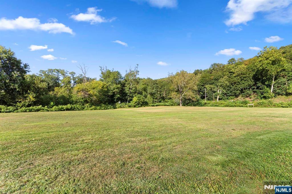 190 Highway 46, Unit B Little Ferry, NJ 07643 - Photo 12 of 20 a view of an ocean and beach