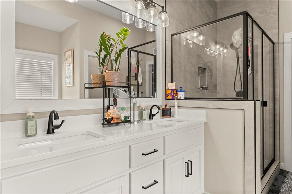 520 Southeast David Road Lee's Summit, MO 64082 - Photo 32 of 44 Gallery Image 32