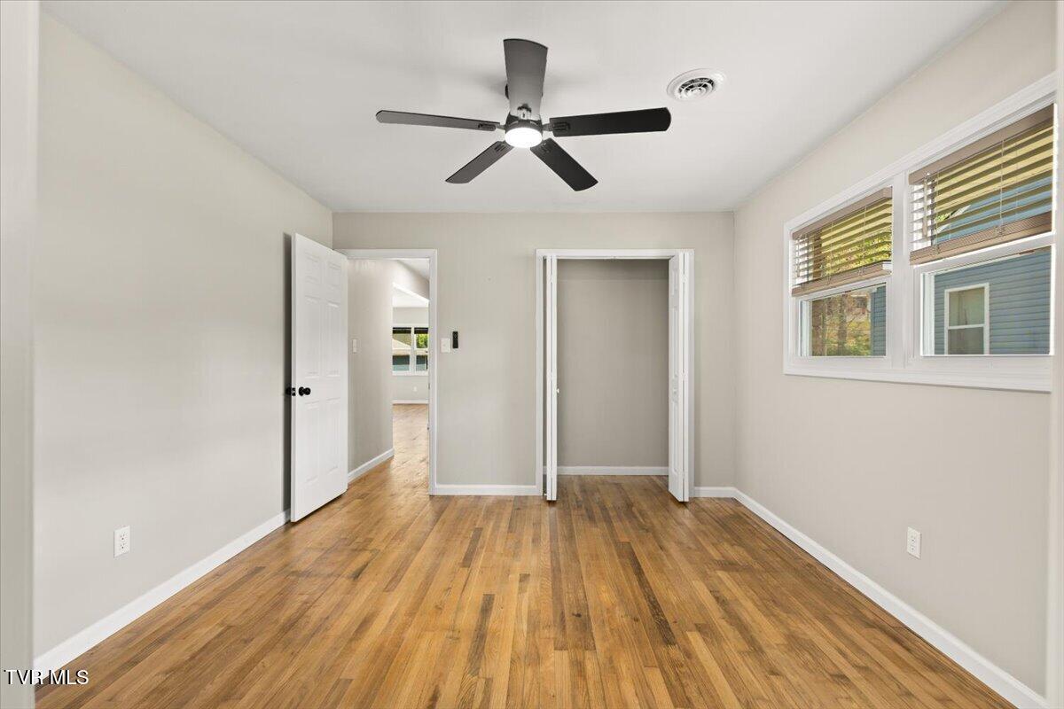 1321 Haga Road Kingsport, TN 37660 - Photo 16 of 38 17-128A3346