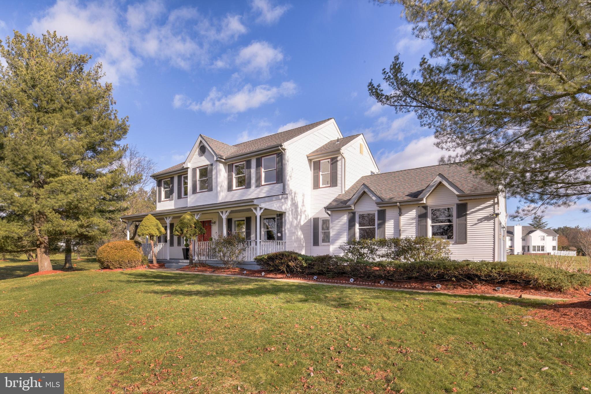 5 Ruthies Run Princeton Junction, NJ 08550 - Photo 3 of 47 Side view