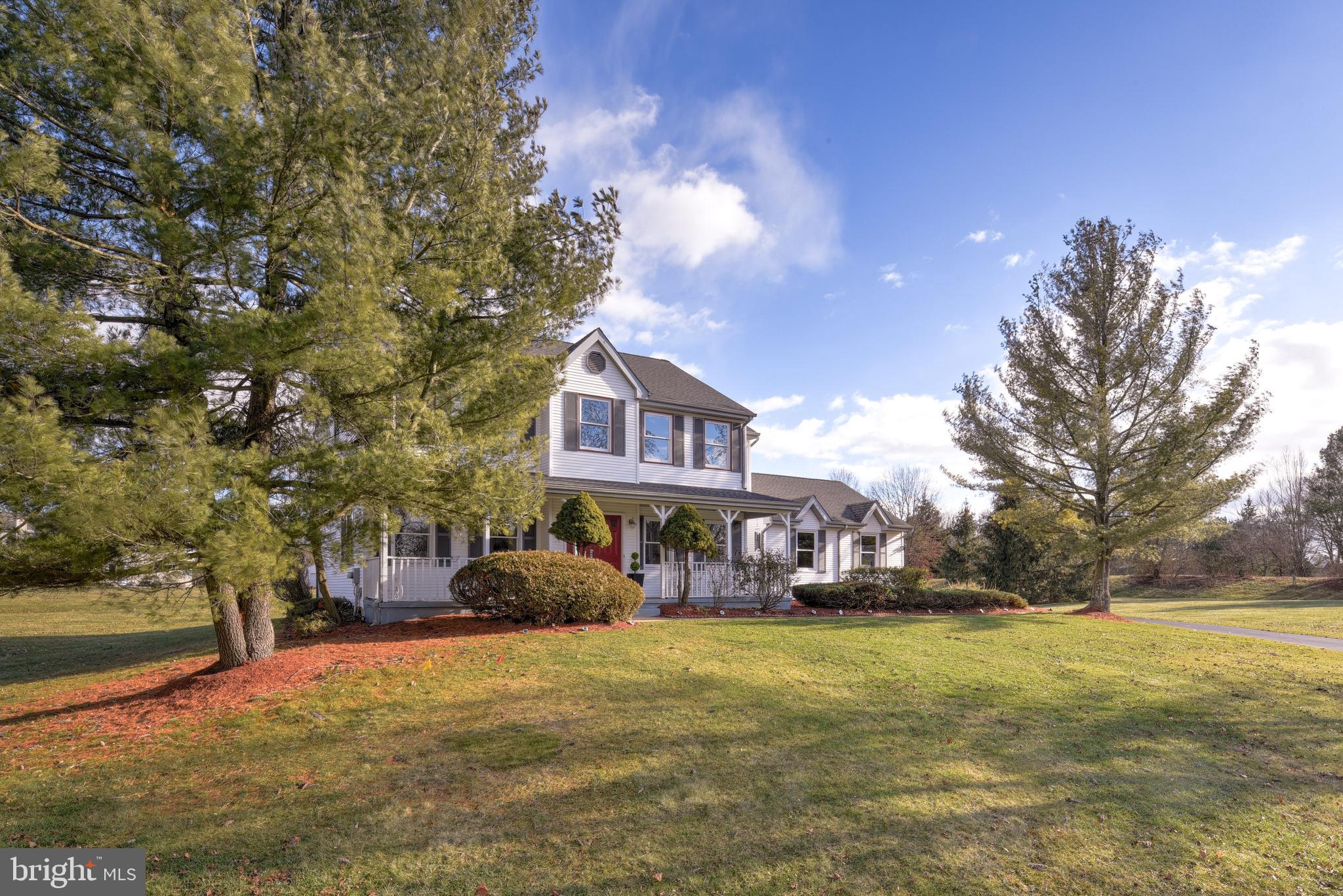 5 Ruthies Run Princeton Junction, NJ 08550 - Photo 4 of 47 Side View