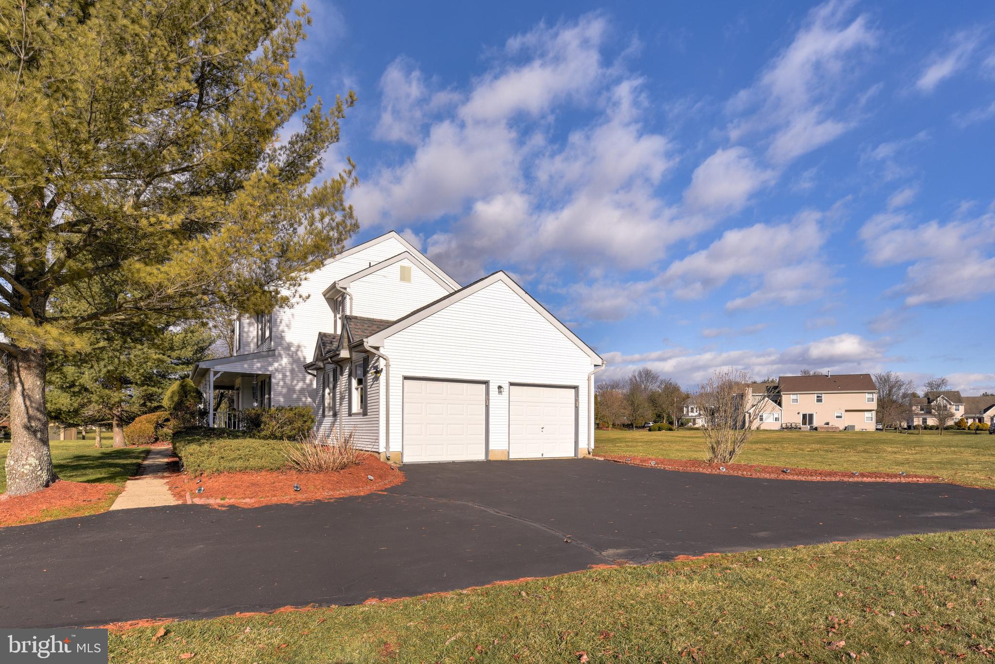 5 Ruthies Run Princeton Junction, NJ 08550 - Photo 42 of 47 Attached 2 Car Garage