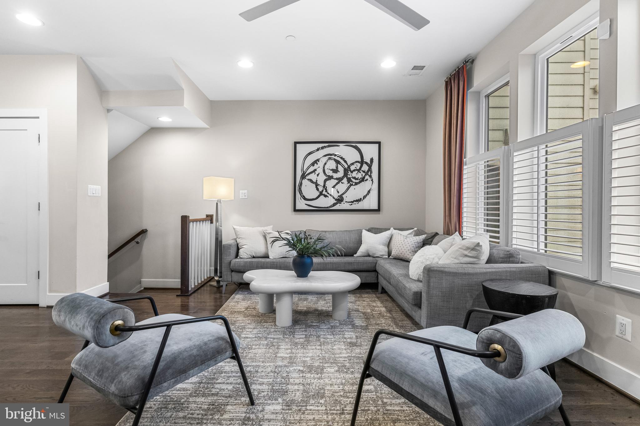 1600 Beason Street Baltimore, MD 21230 - Photo 17 of 53 a living room with furniture and a large window