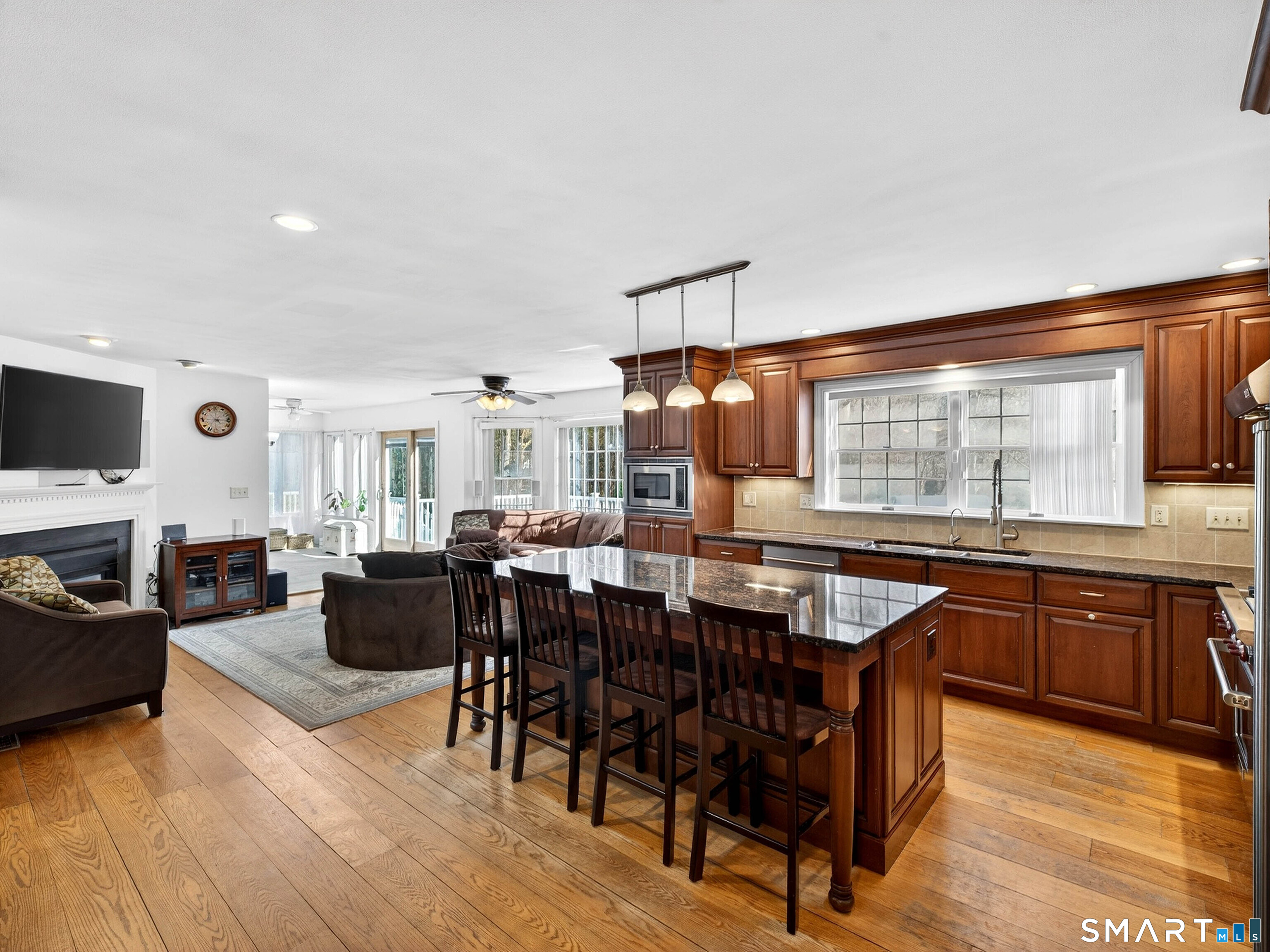 64 Watertown Road Middlebury, CT 06762 - Photo 7 of 32