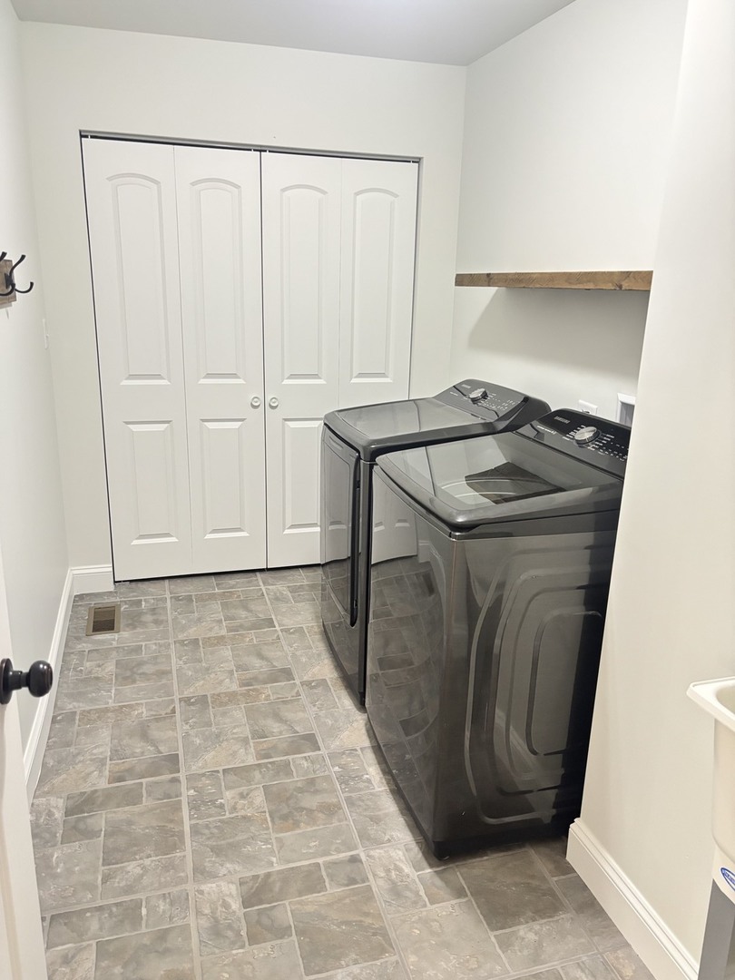 219 James Road Spring Grove, IL 60081 - Photo 19 of 21