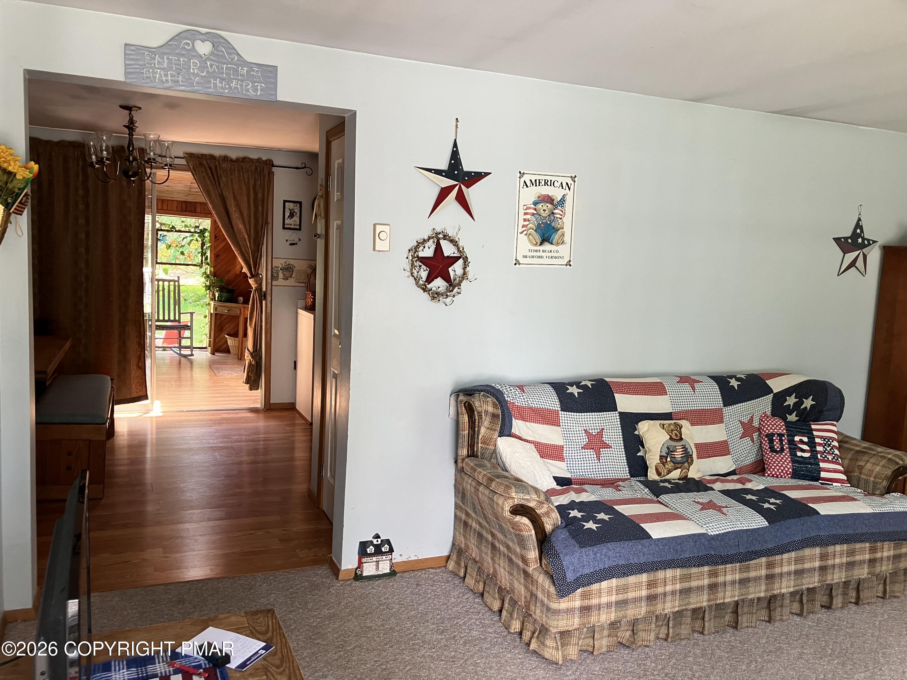 338 Mountain Road Albrightsville, PA 18210 - Photo 4 of 28 IMG_0013