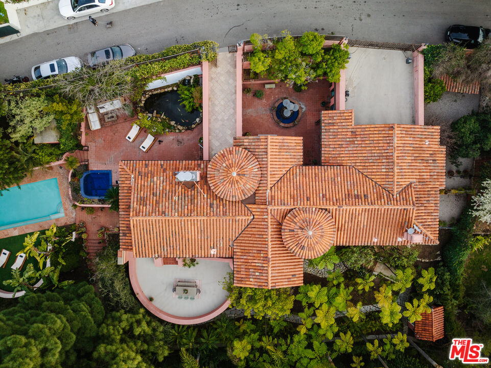 3131 Floye Drive Los Angeles, CA 90046 - Photo 51 of 53 an aerial view of a house having patio with potted plants