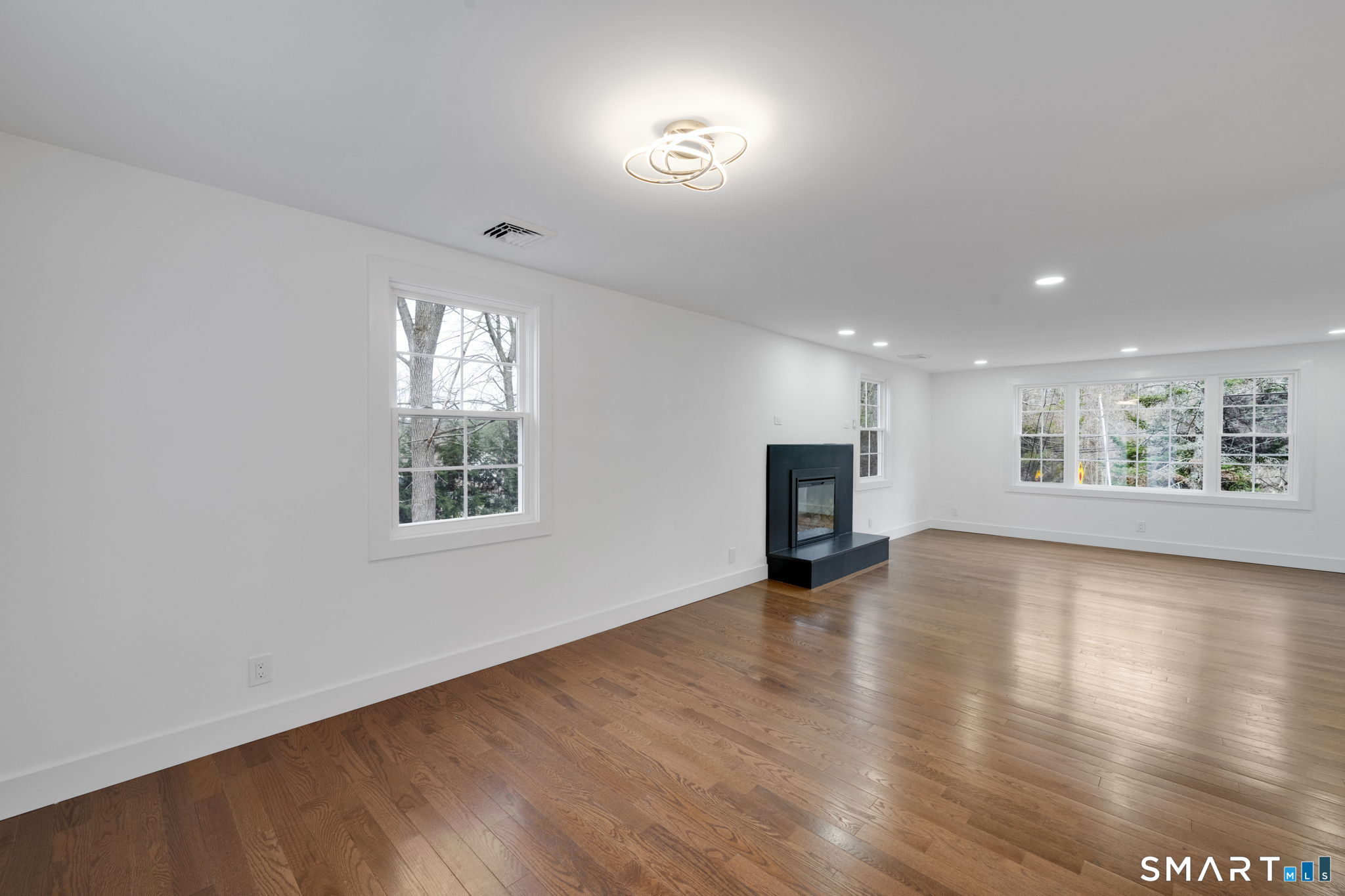 751 West Avon Road Avon, CT 06001 - Photo 12 of 38