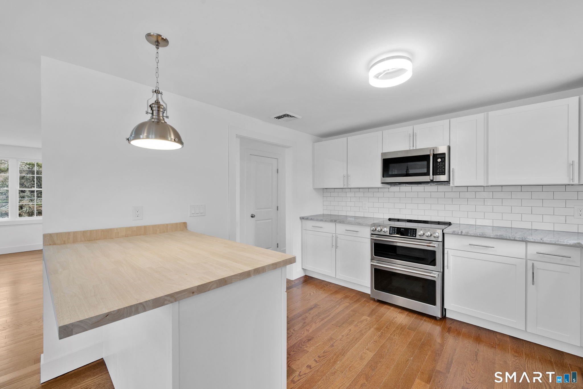 751 West Avon Road Avon, CT 06001 - Photo 14 of 38