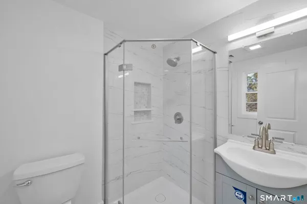 $619,000 | 751 West Avon Road, Avon, CT 06001