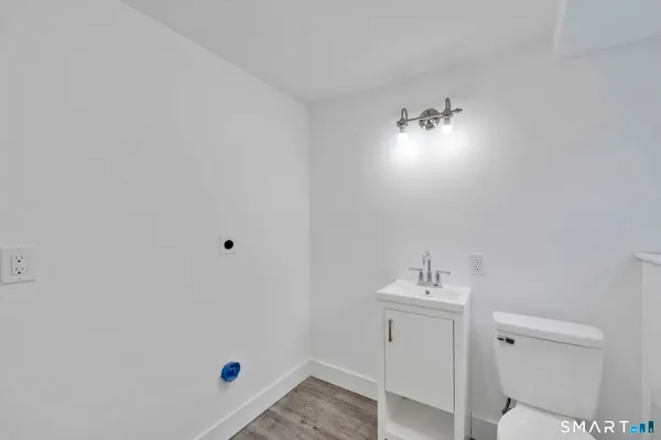 $619,000 | 751 West Avon Road, Avon, CT 06001