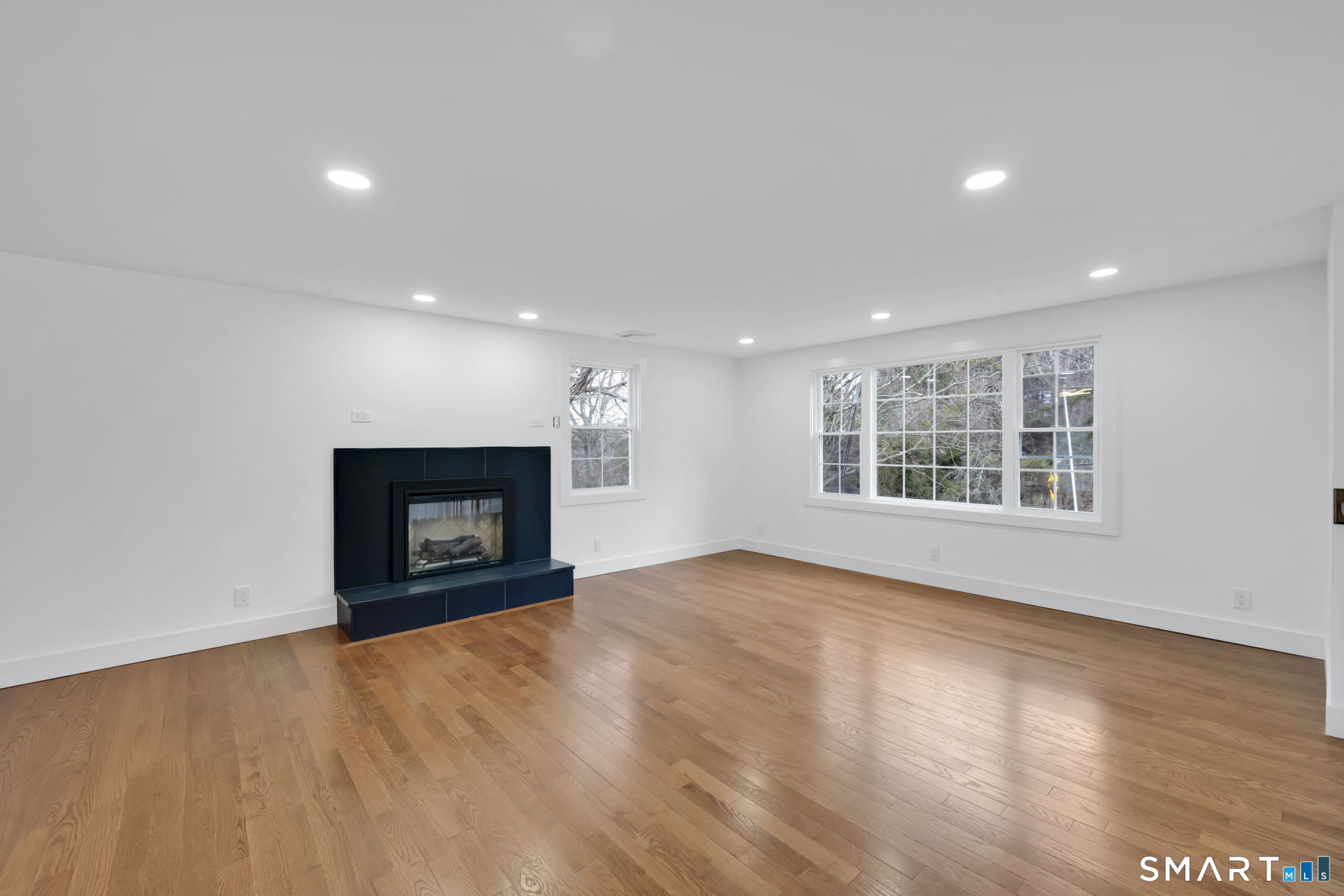 751 West Avon Road Avon, CT 06001 - Photo 6 of 38