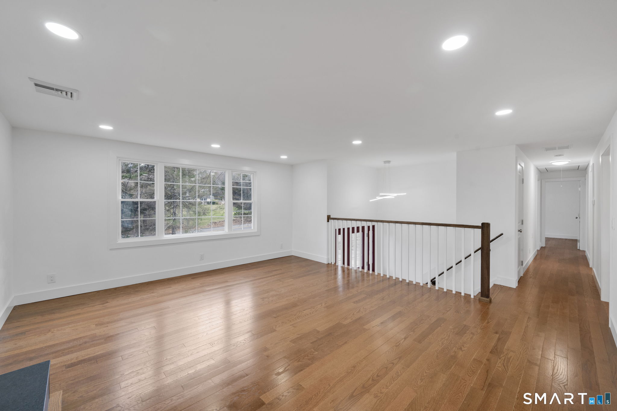 751 West Avon Road Avon, CT 06001 - Photo 7 of 38