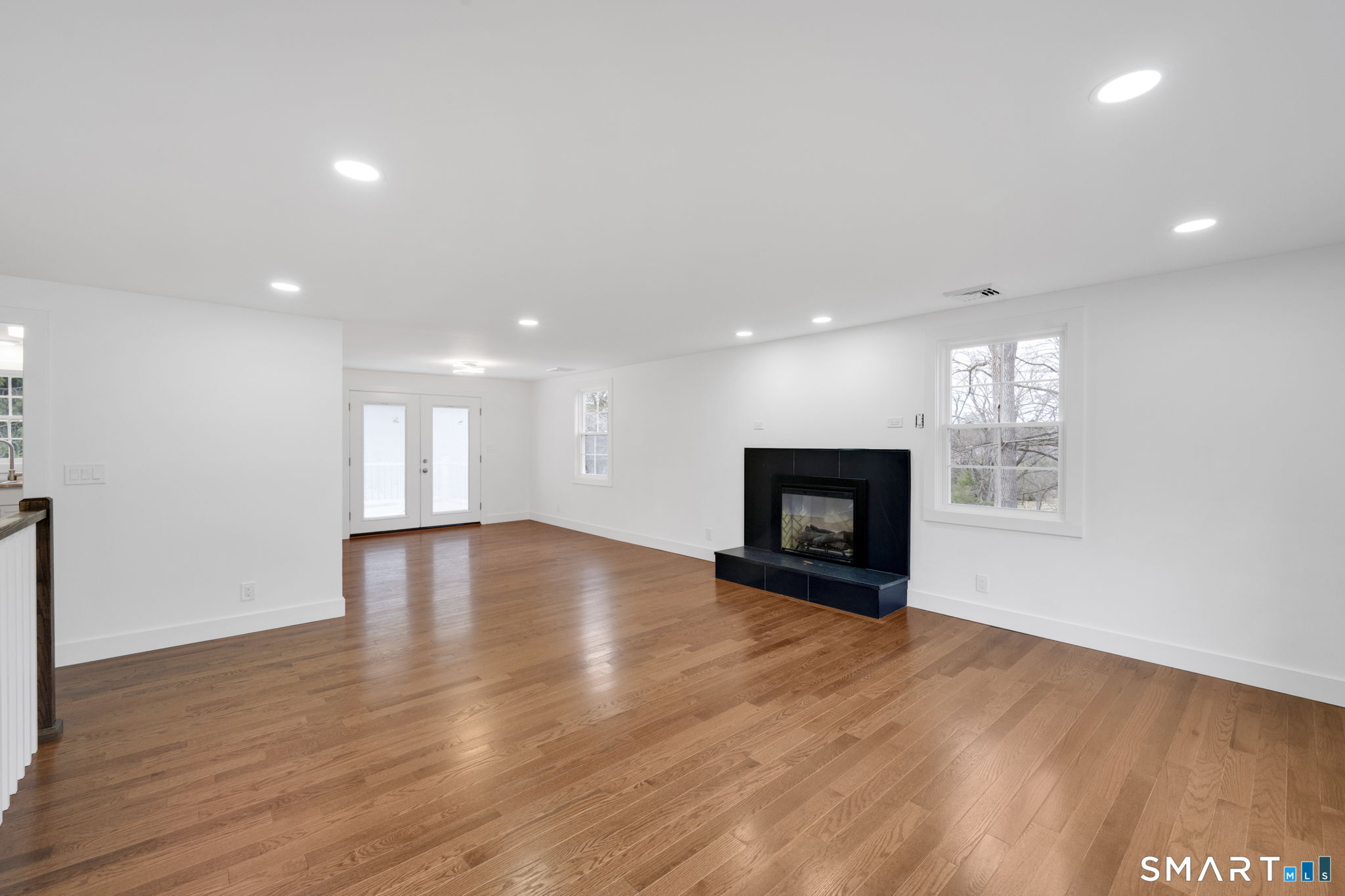 751 West Avon Road Avon, CT 06001 - Photo 9 of 38