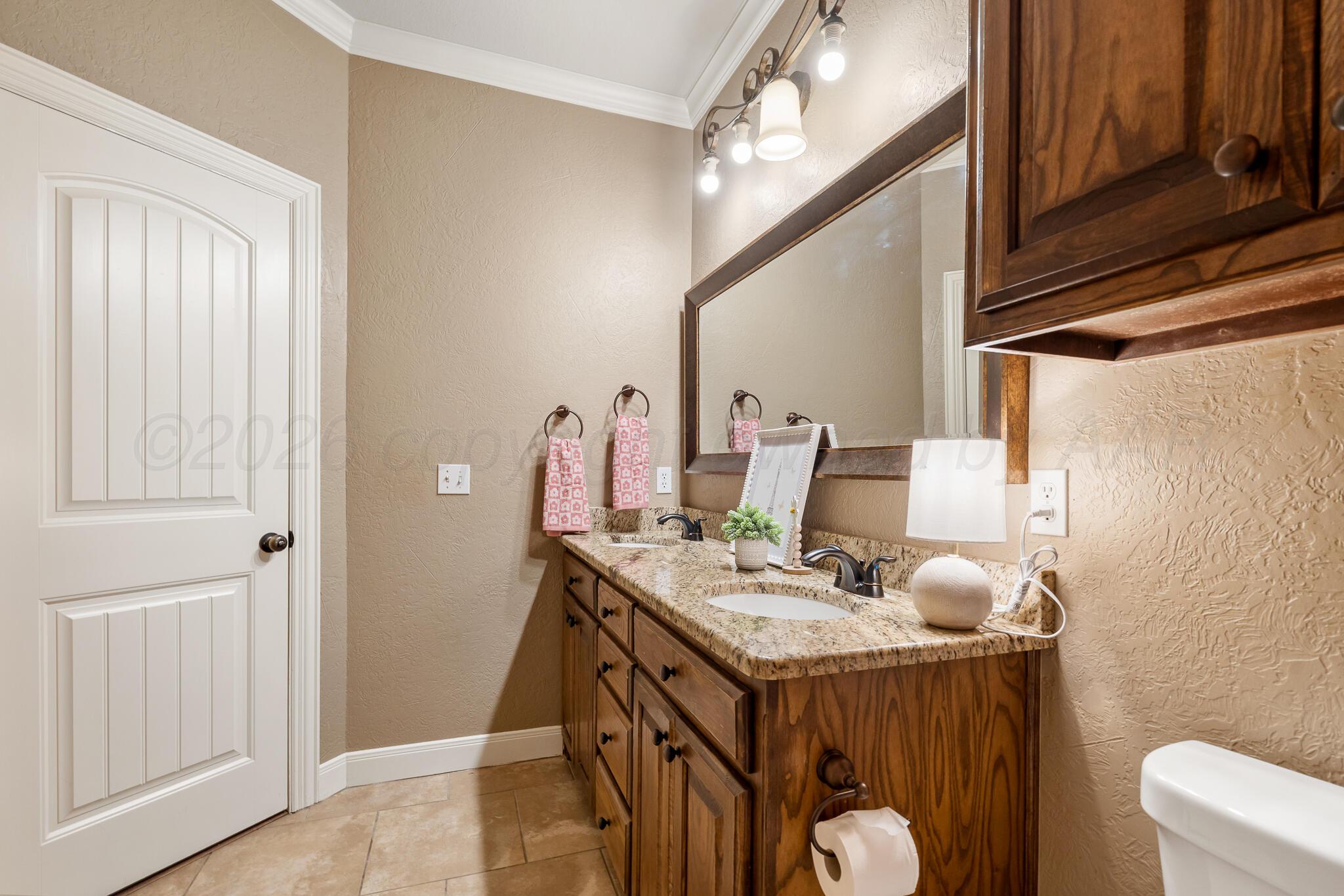 6903 Spring Cherry Lane Amarillo, TX 79124 - Photo 31 of 41 Hall Bath