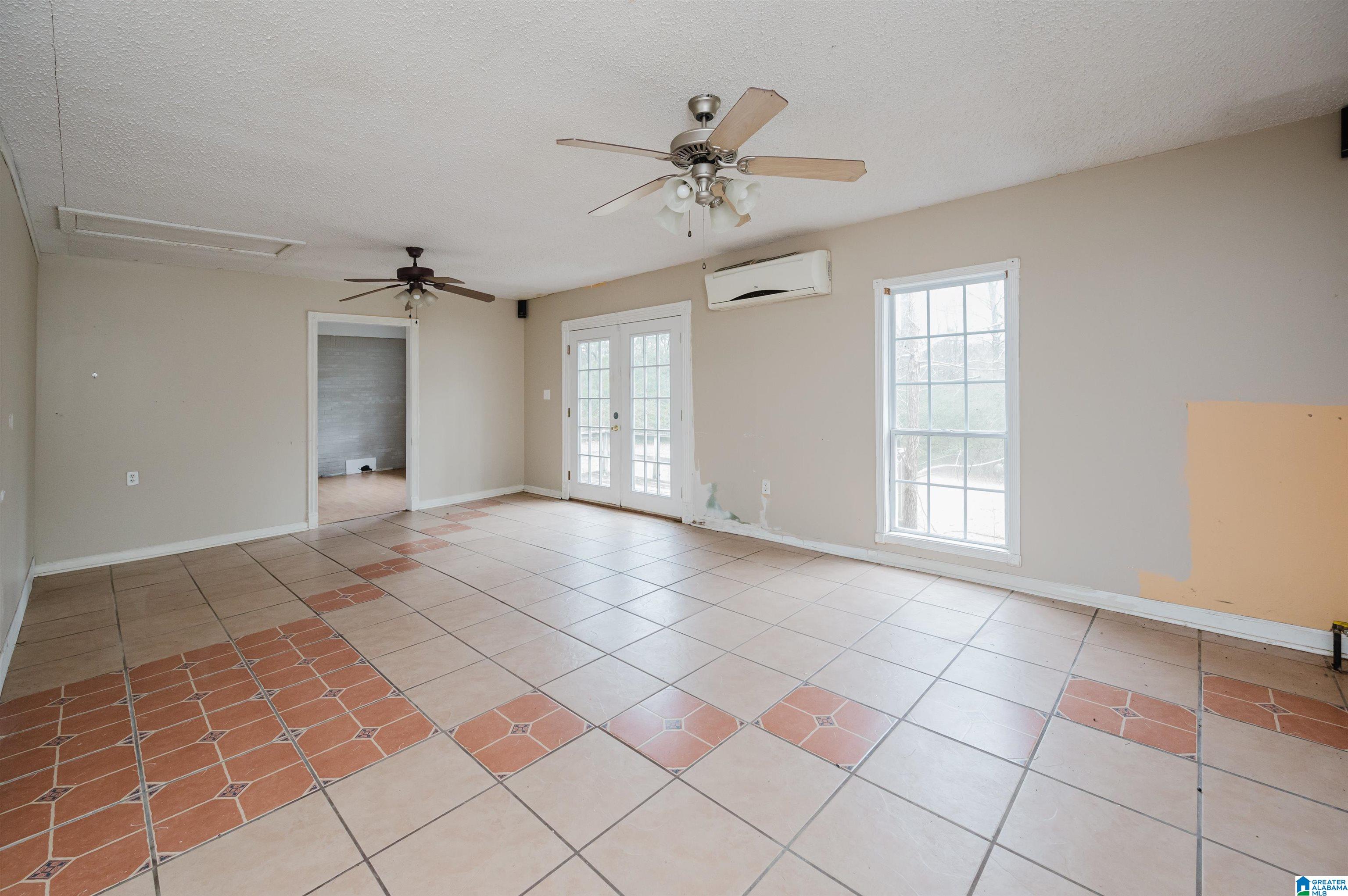 8133 Vanderver Road Quinton, AL 35130 - Photo 2 of 31