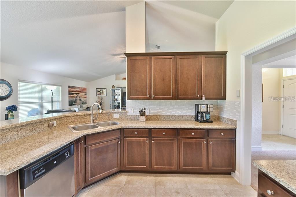 56 Diamond Club Road Ocala, FL 34472 - Photo 10 of 43 Gallery Image 10