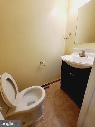 $2,500 | 19 Island Run Court, Catonsville, MD 21228