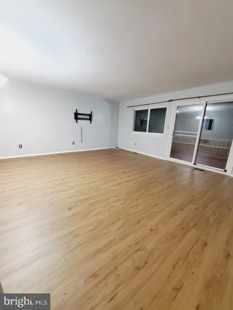 $2,500 | 19 Island Run Court, Catonsville, MD 21228