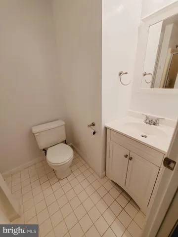 $2,500 | 19 Island Run Court, Catonsville, MD 21228