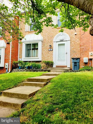 $2,500 | 19 Island Run Court, Catonsville, MD 21228
