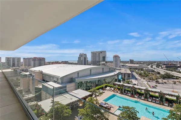 a picture of city view