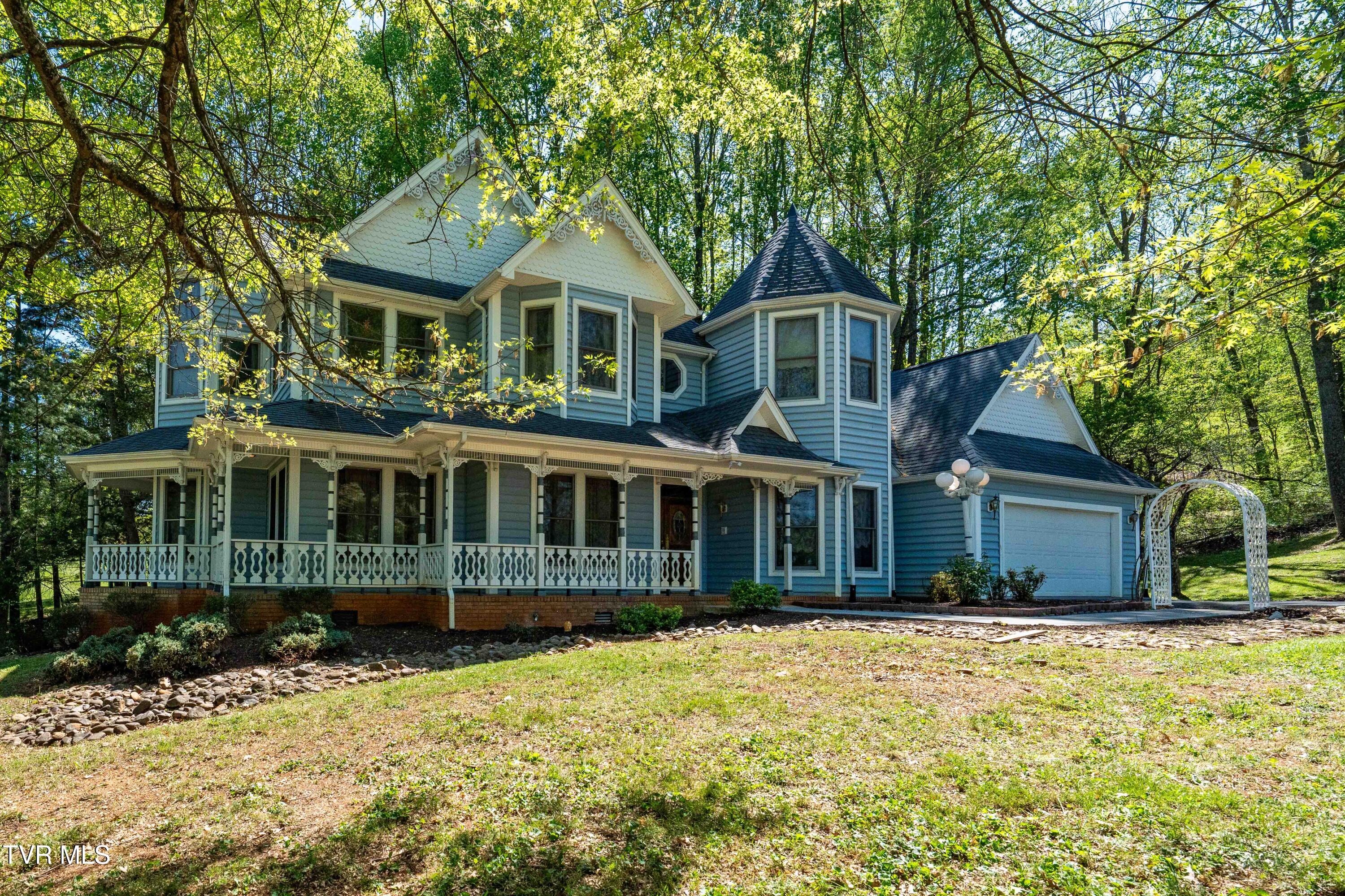101 Knobb Hill Road Johnson City, TN 37601 - Photo 10 of 117 101 Knobb Hill Rd (37 of 118)