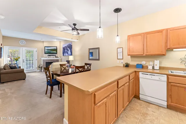 $369,900 | 527 River Pl Way, Unit 516, Sevierville, TN 37862